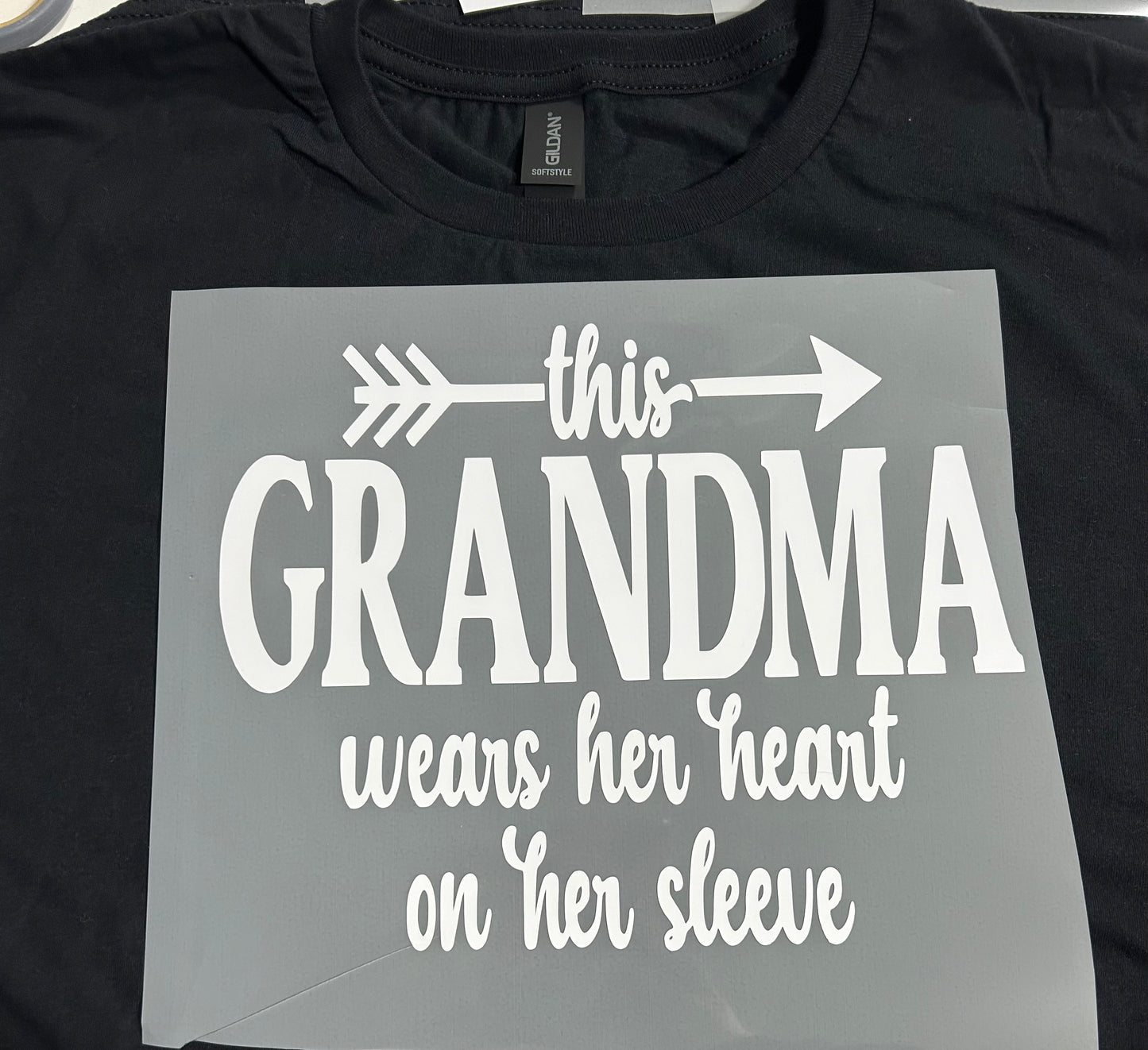 This Grandma wears her heart on her sleeve Vinyl